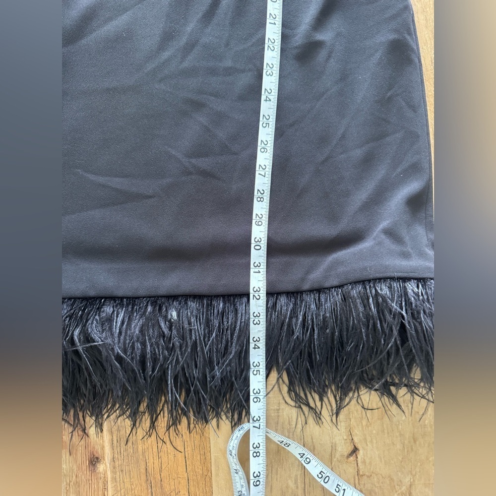 NWOT Vince Camuto Black Off Shoulder Dress~Ostrich Feathers on Hem~Large - Picture 7 of 8